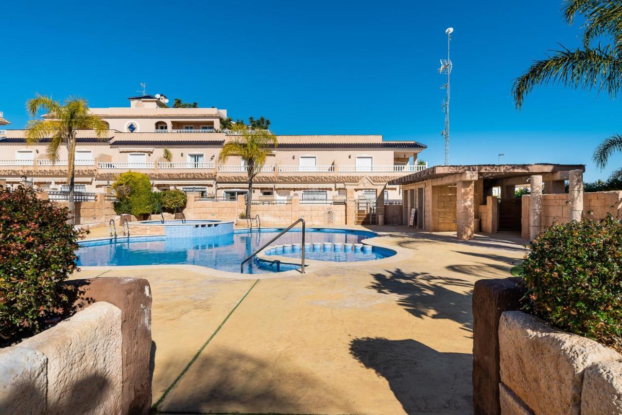 Bungalow La Zenia Cerca De La Playa Oriola  Exterior foto